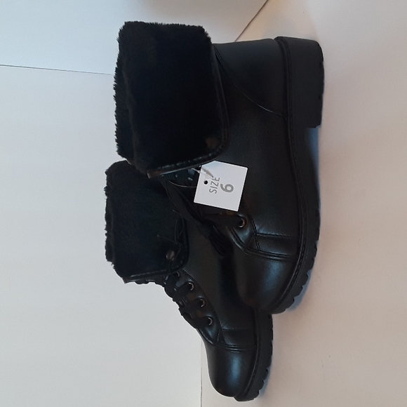 Just Be Boots - Picture 4 of 5